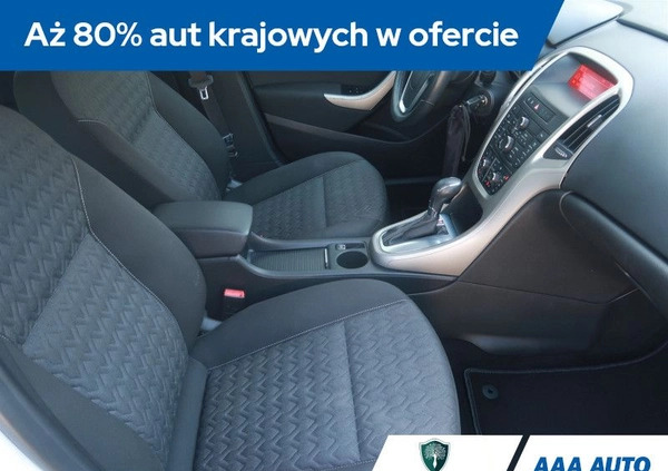 Opel Astra cena 35000 przebieg: 109766, rok produkcji 2013 z Kamień Krajeński małe 254